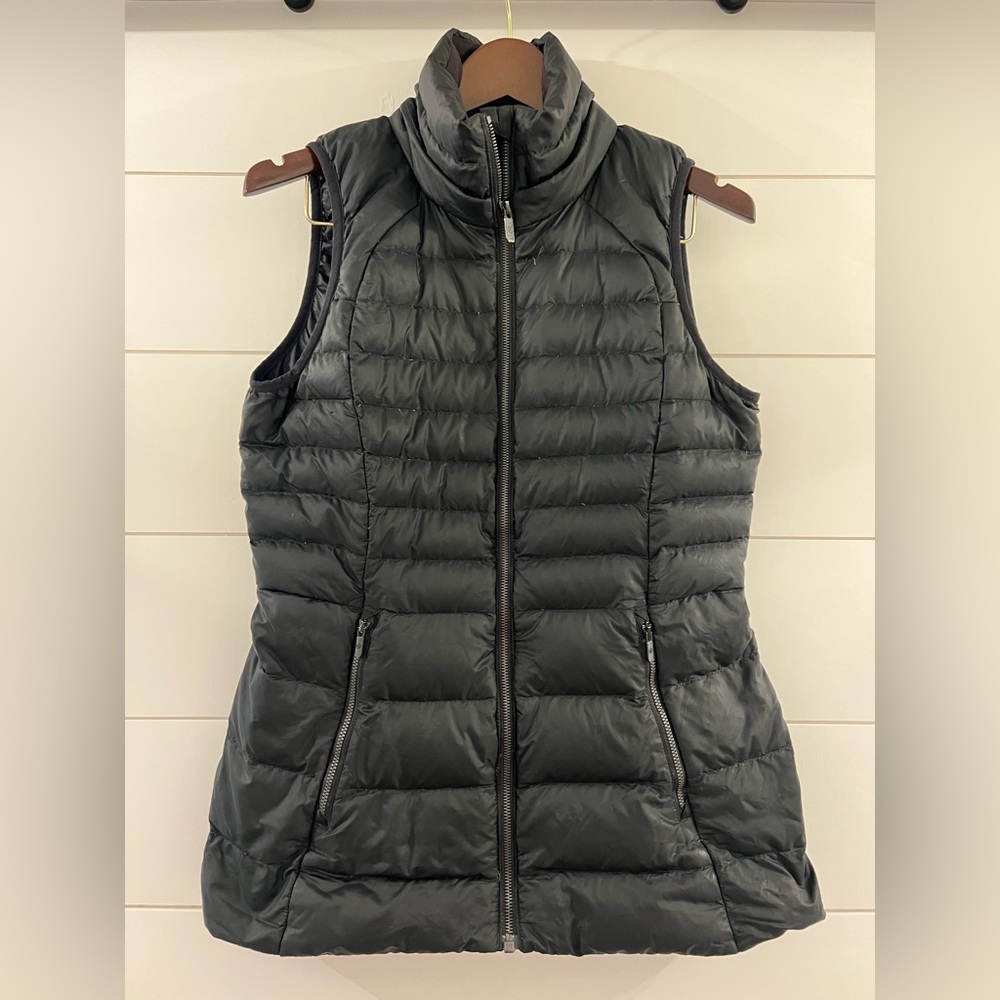 Lululemon Athletica size 6 Black Puffer Vest